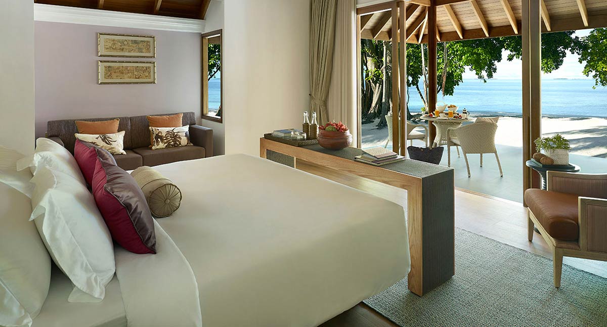 The-Dusit-Thani-x-Maldives-01