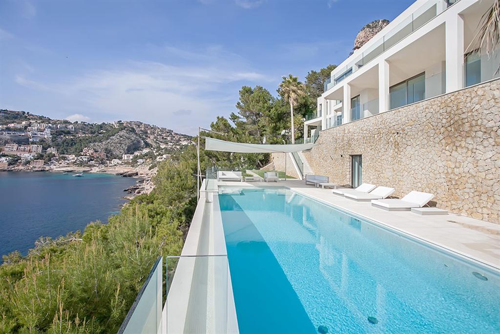 Beautiful Villa in Cala Llamp, Mallorca 10