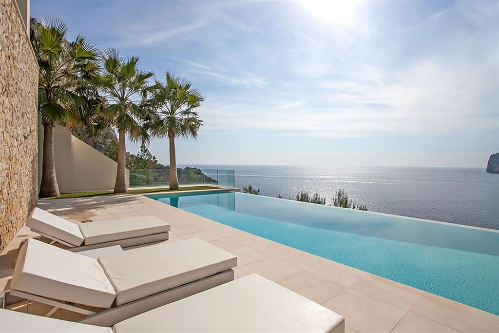 Beautiful Villa in Cala Llamp, Mallorca 11