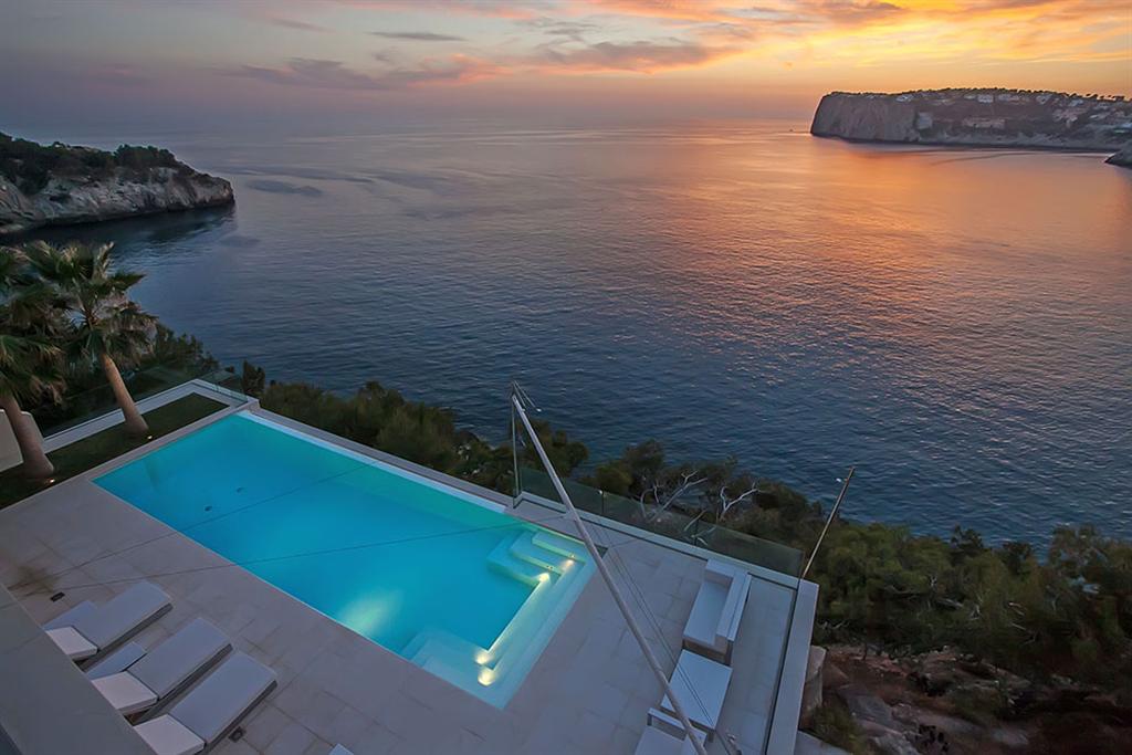 Beautiful Villa in Cala Llamp, Mallorca 1