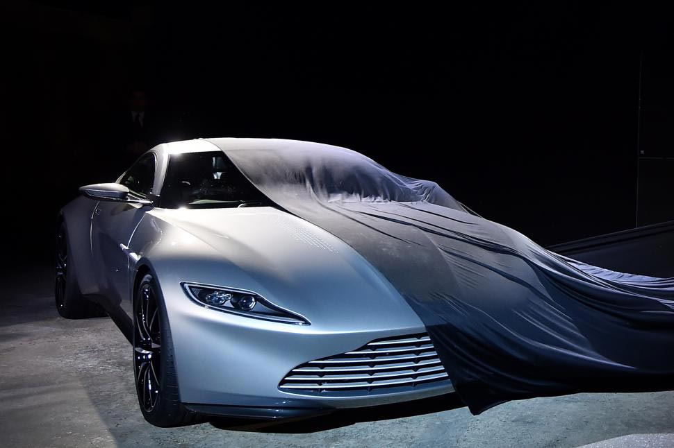 James Bond’s New Aston Martin DB10 Unveiled 2
