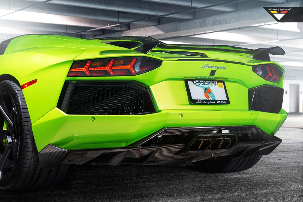 Aventador-V Roadster ‘The Hulk’ by Vorsteiner 8