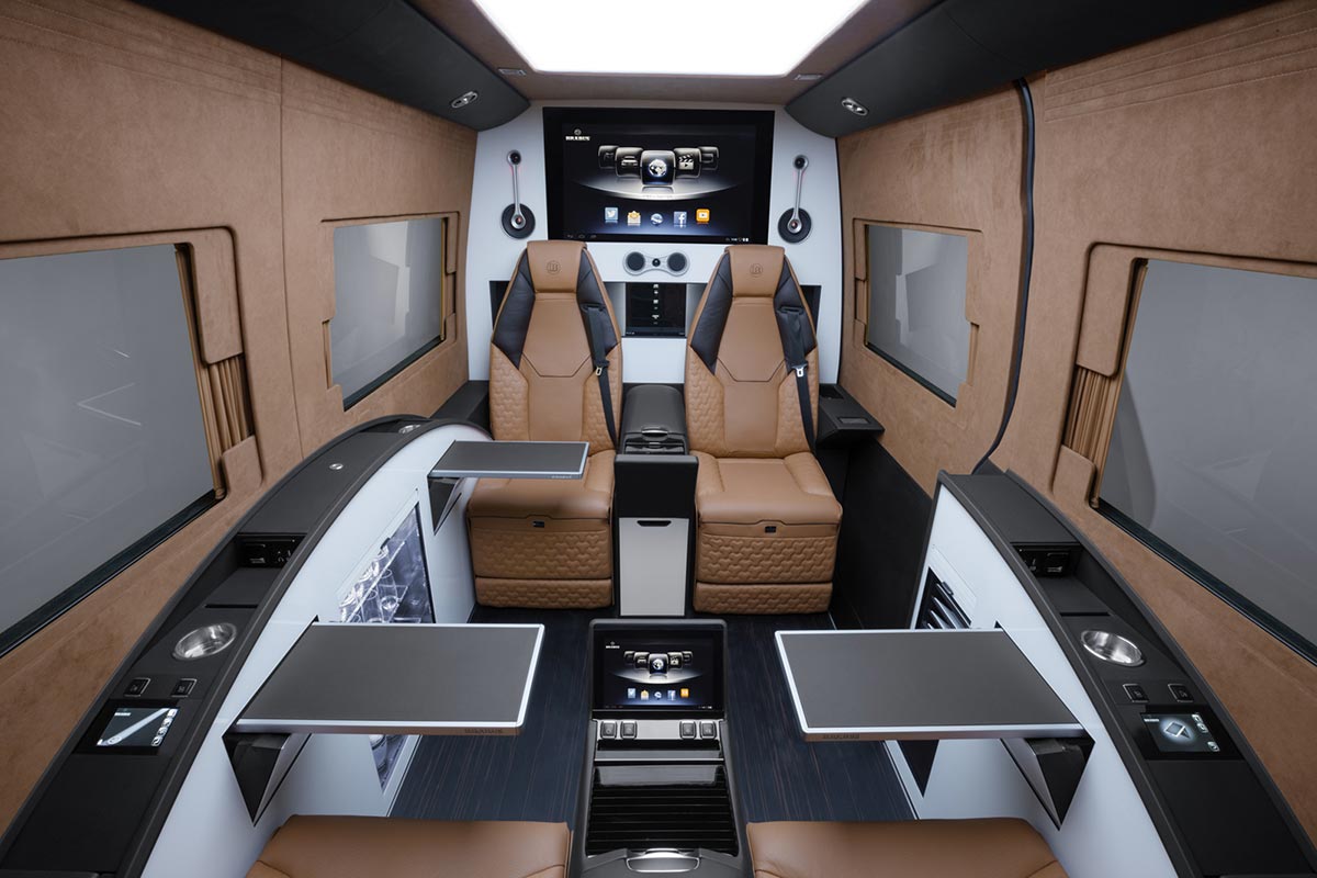 Brabus verwandelt Mercedes Sprinter in eine Business Lounge 7