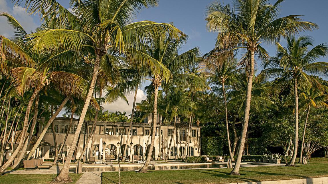 Phil Collins buys J.Lo’s Miami Home 7