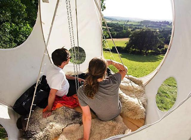 1m über dem Boden abhängen x Camping mit dem „Roomoon“ Zelt 3