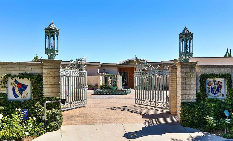 For Sale: For a record price of $135 Mio. 2
