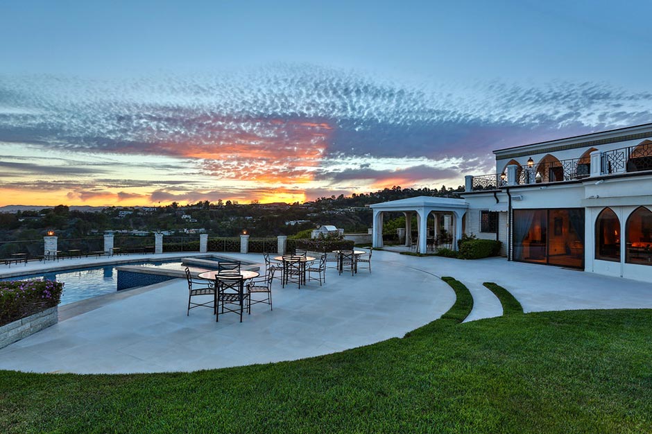 For Sale: For a record price of $135 Mio. 13