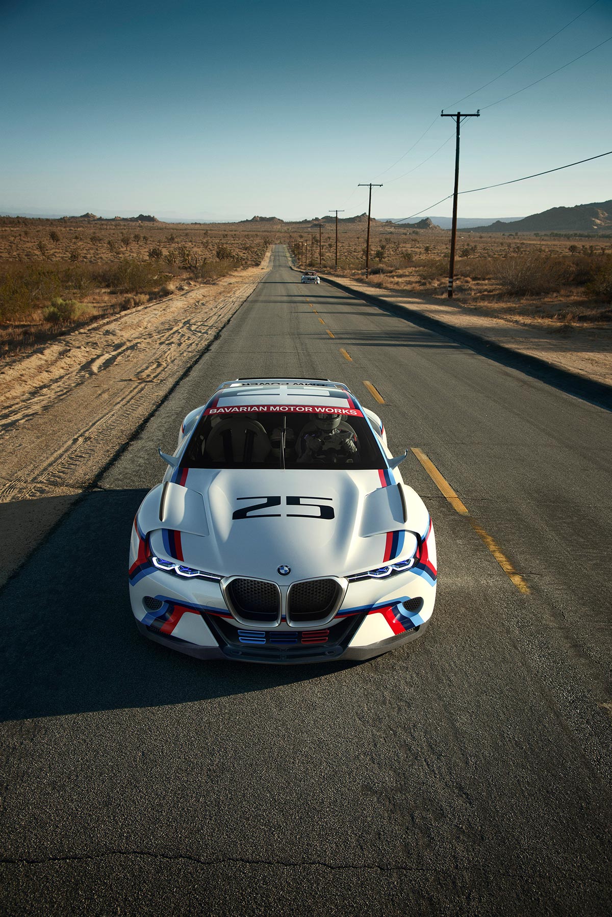 Die perfekte Einheit von Fahrer und Fahrzeug: BMW 3.0 CSL Hommage R. 7