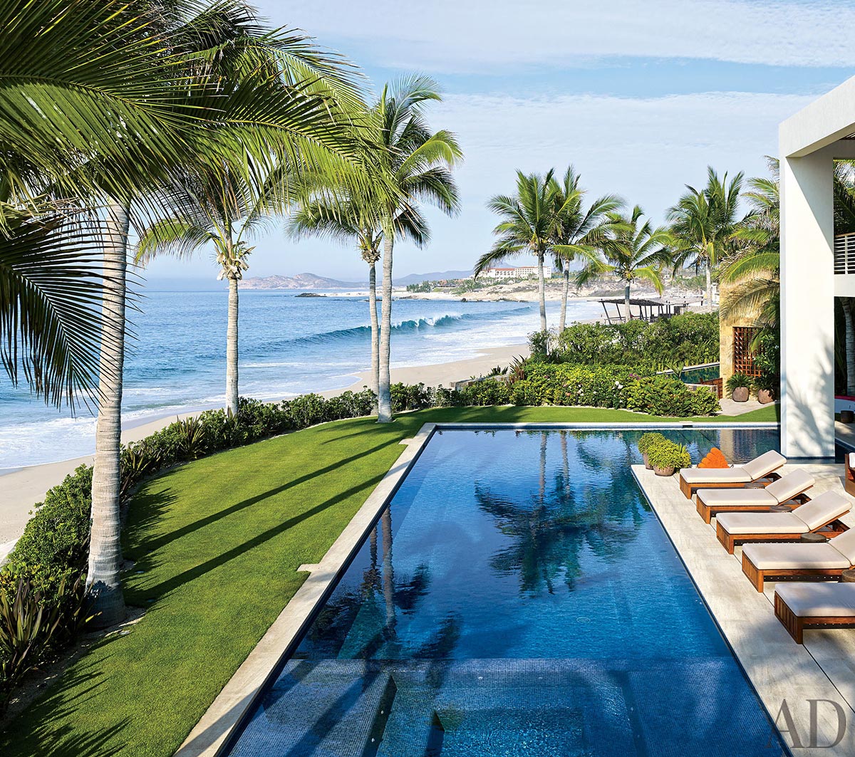 George Clooney sells his dream home “Casamigos” 4