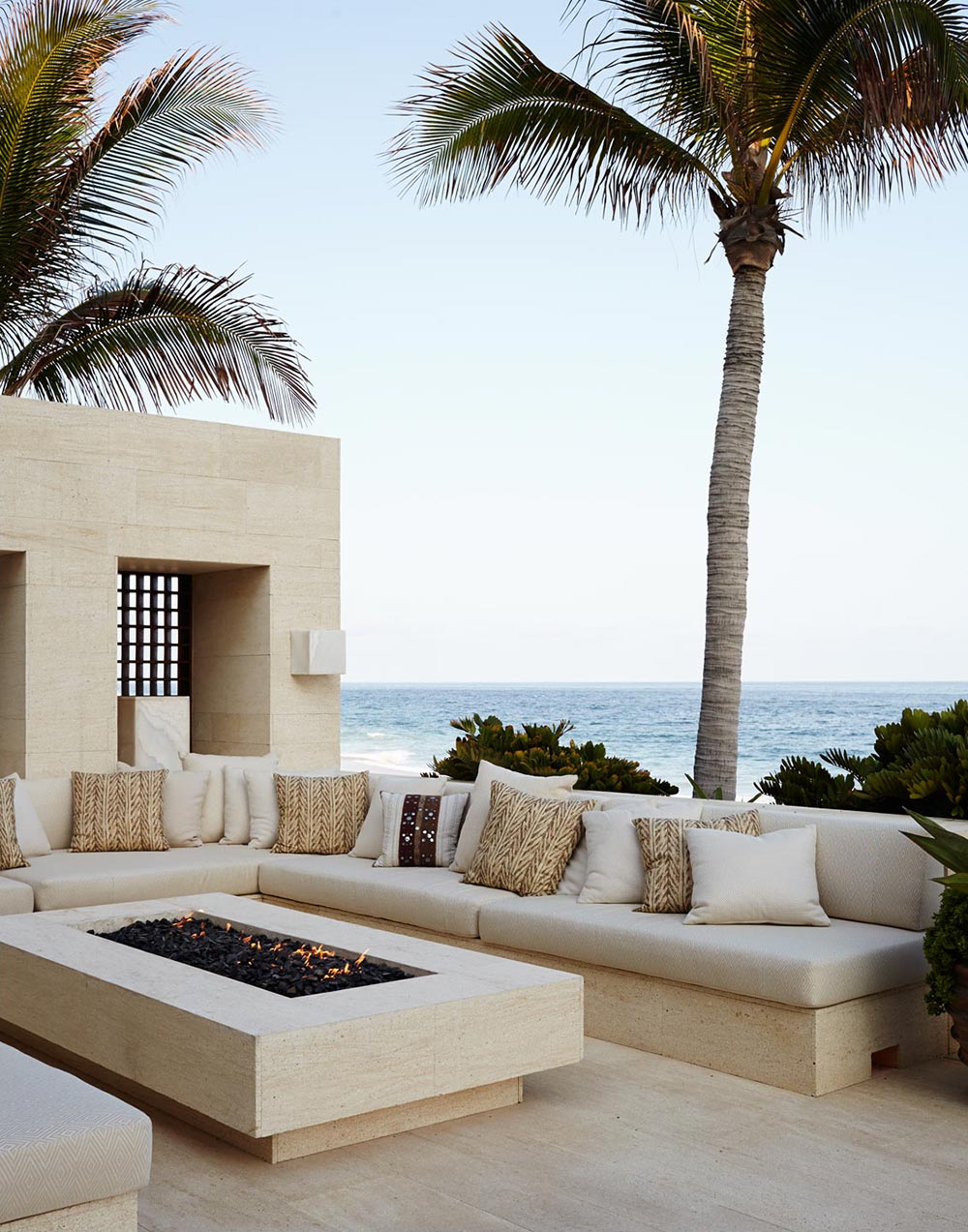 George Clooney sells his dream home “Casamigos” 6
