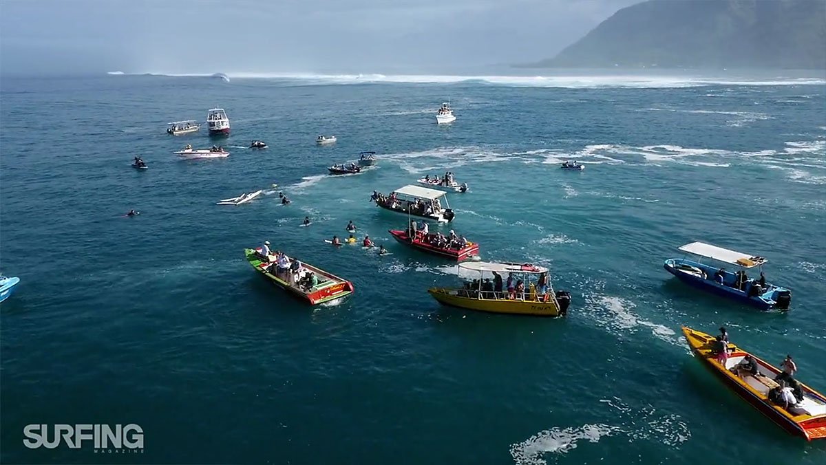 Teahupo'o-Du-Ciel-Brent-Bielmann-Eric-Sterman-05
