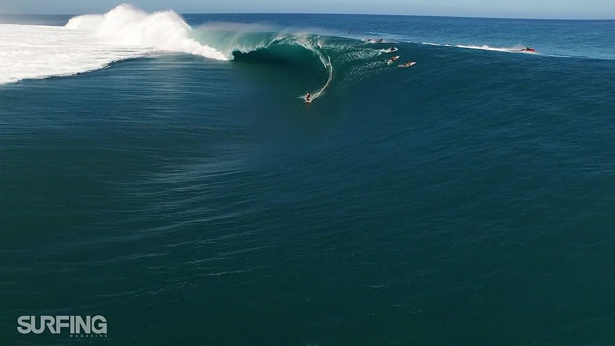 Teahupo'o-Du-Ciel-Brent-Bielmann-Eric-Sterman-08