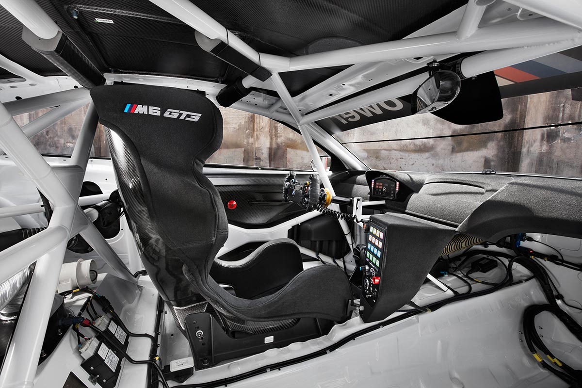 Off to the Racetrack: The New BMW M6 GT3 11