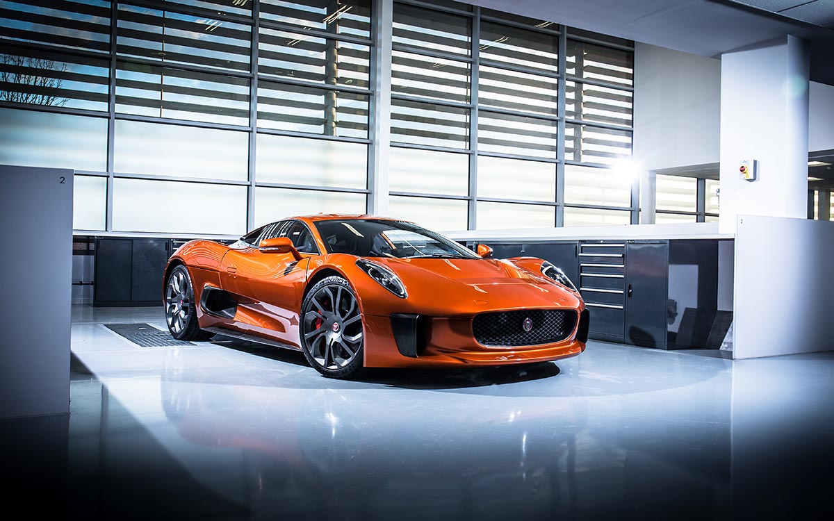 Jaguar C-X75 01
