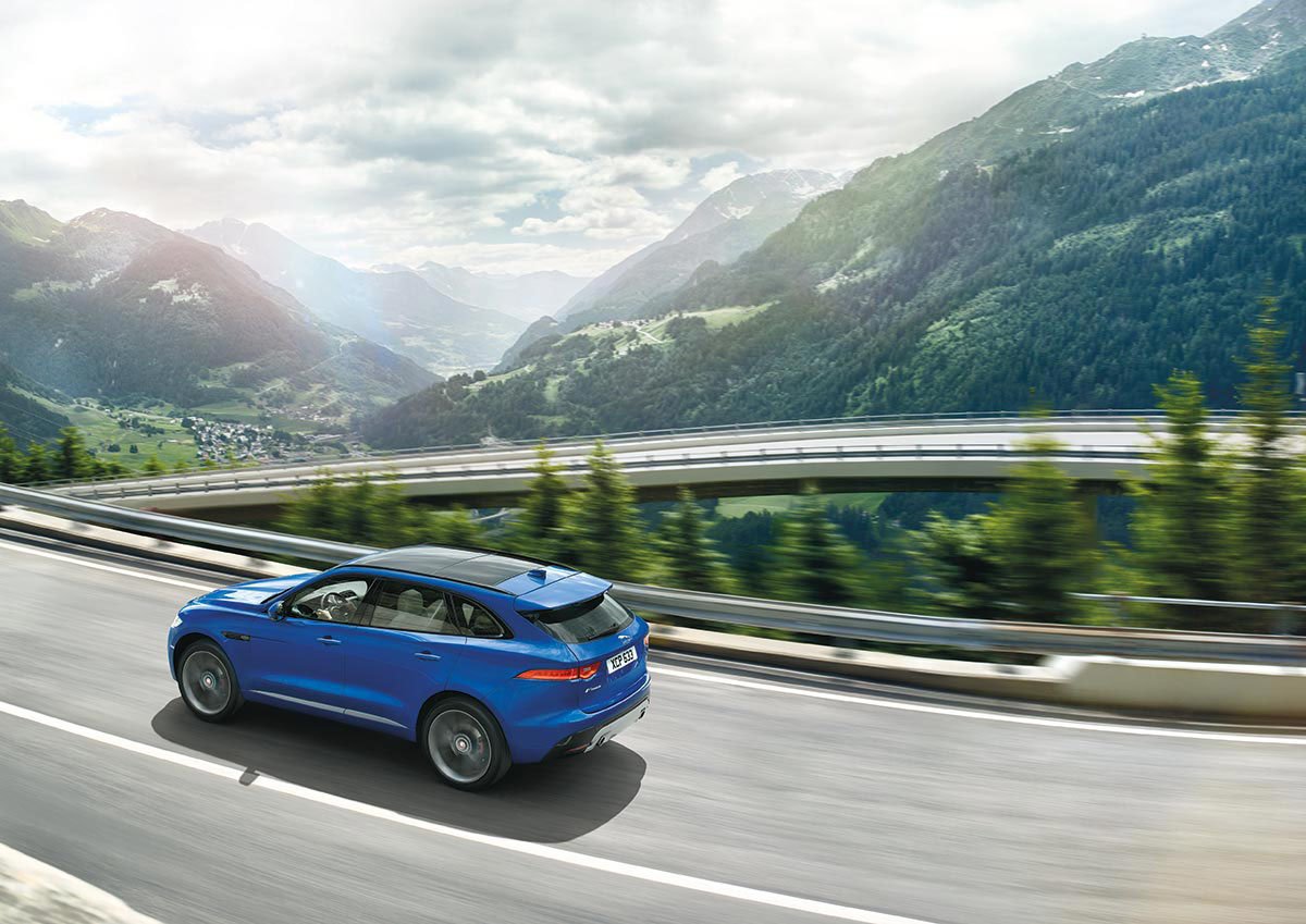 The new Jaguar F-Pace First Edition 10