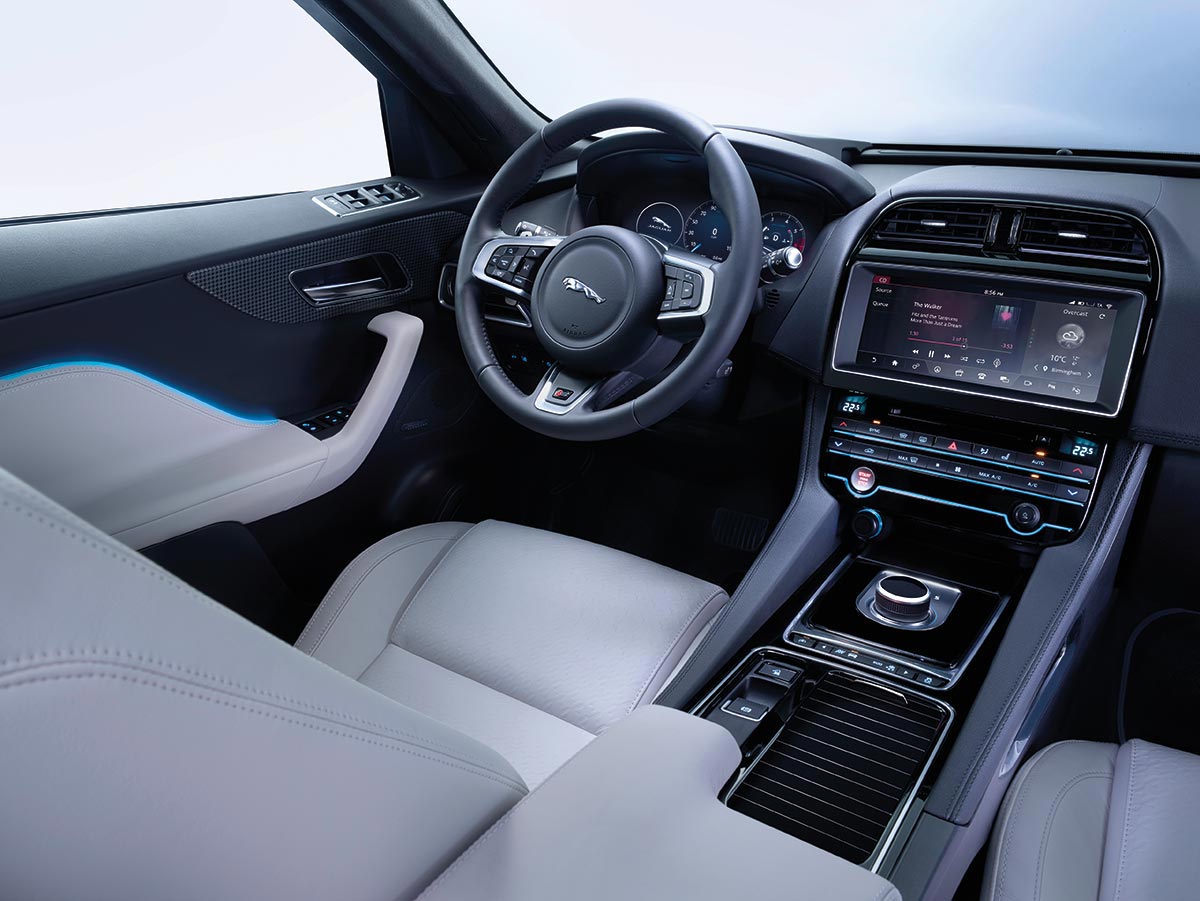 The new Jaguar F-Pace First Edition 16