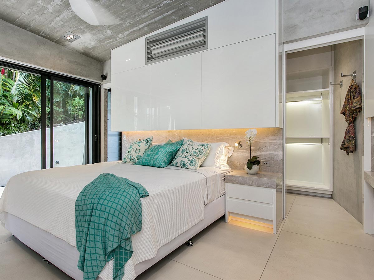 The Edge by Charles Wright Architects: Living at the Abyss 8