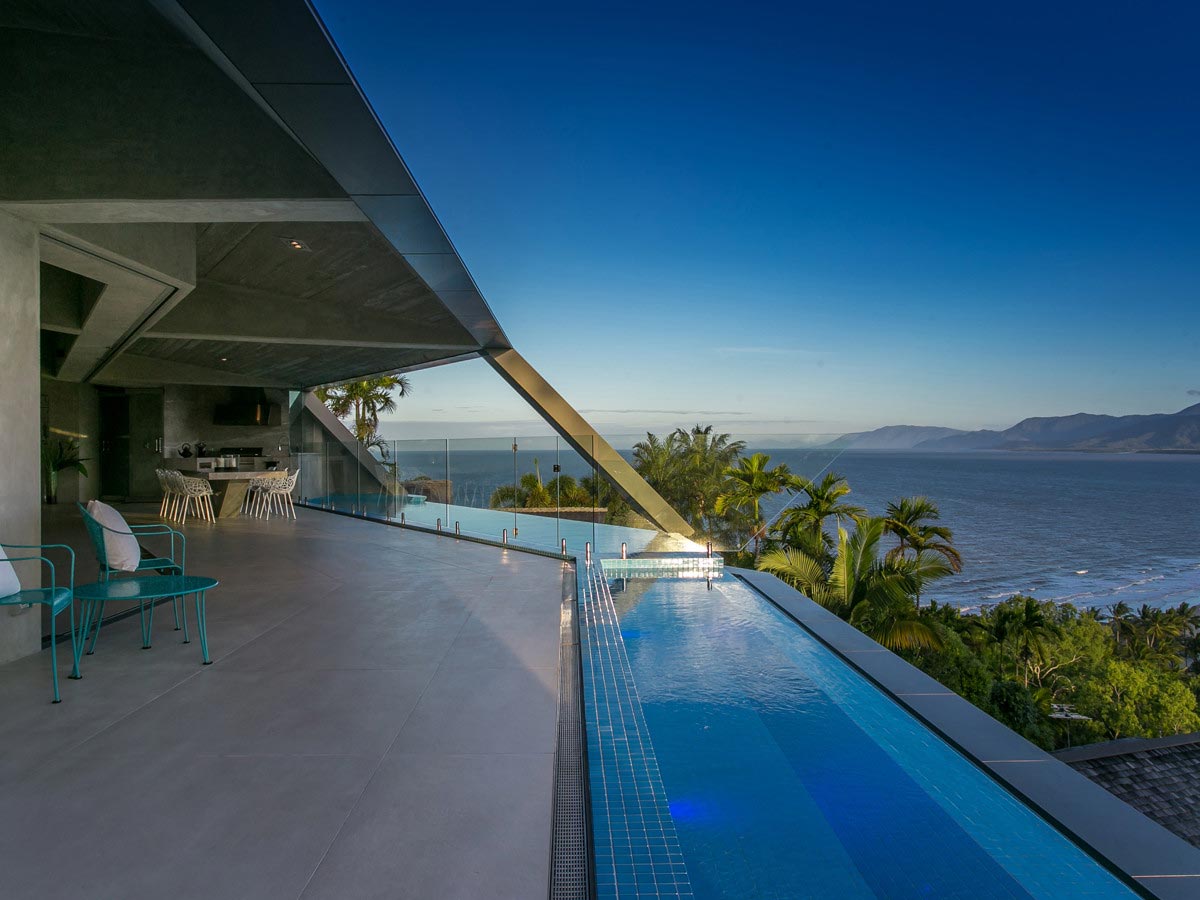 The Edge by Charles Wright Architects: Living at the Abyss 13