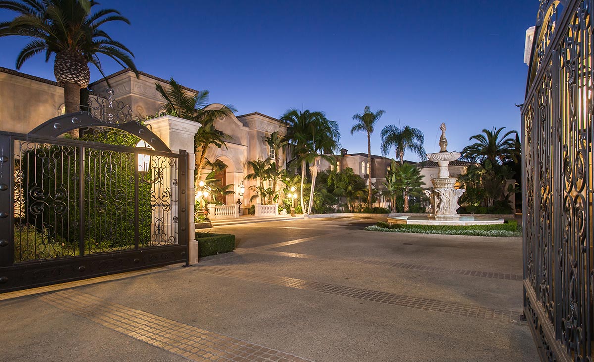 Palazzo Di Amore In The Heart of Beverly Hills 1