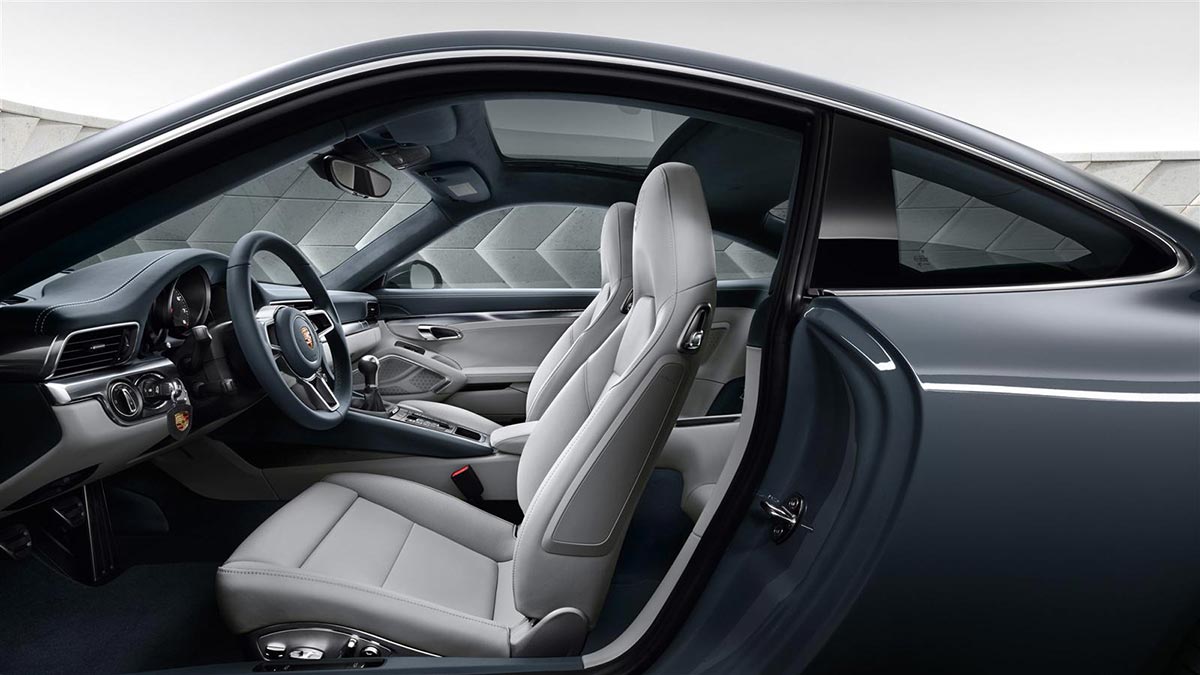 Porsche 911 Carrera 10
