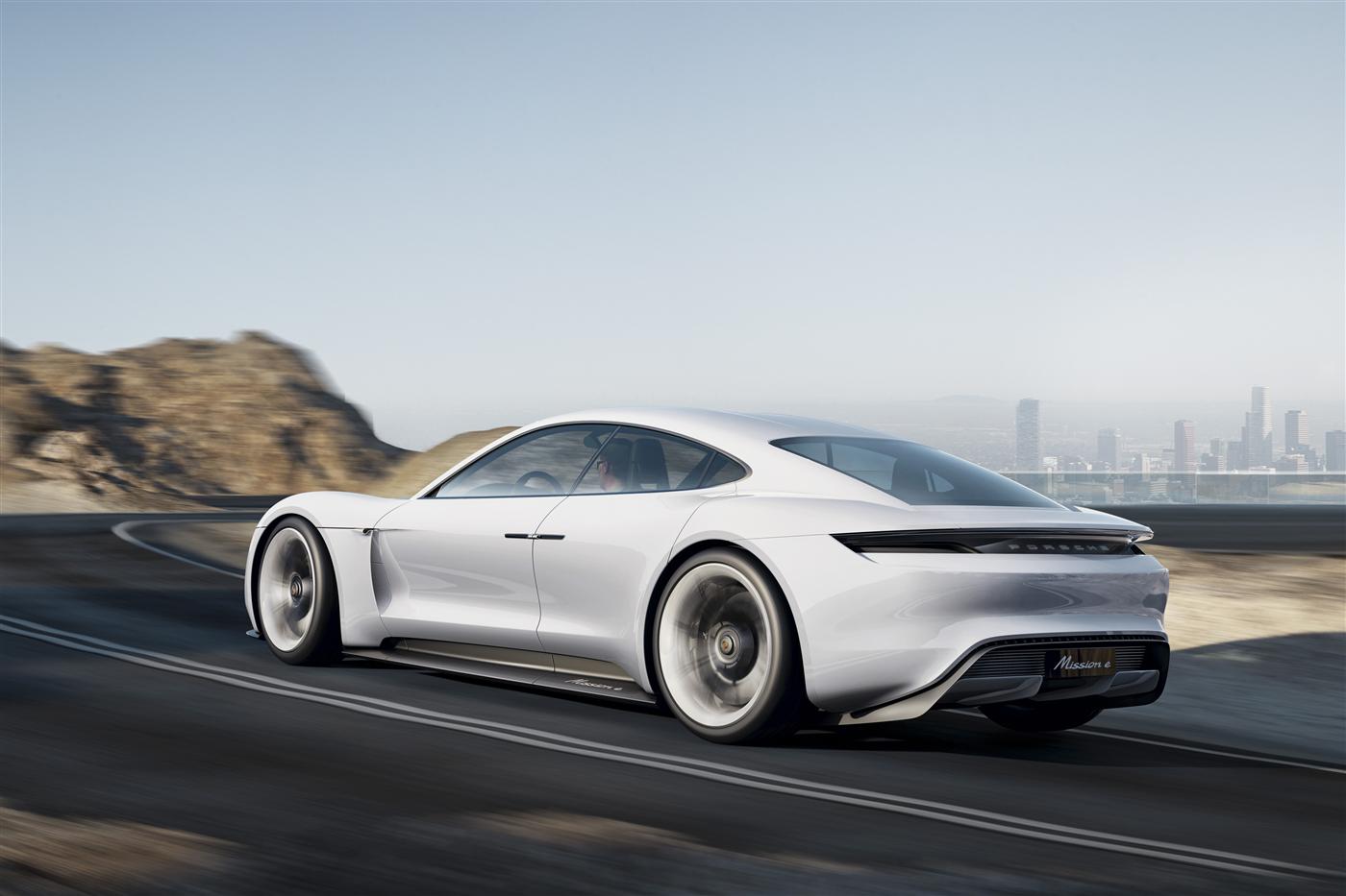 The Mission E: Porsche takes on Tesla 4