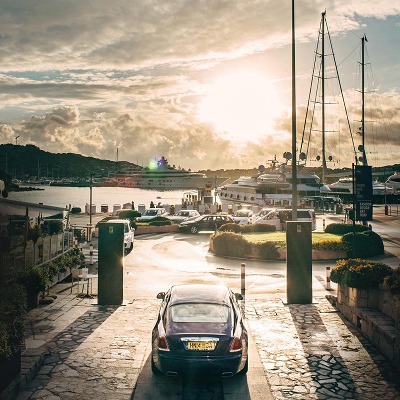 Homage to a life on the Côte d’Azur: The New Rolls-Royce Dawn 14