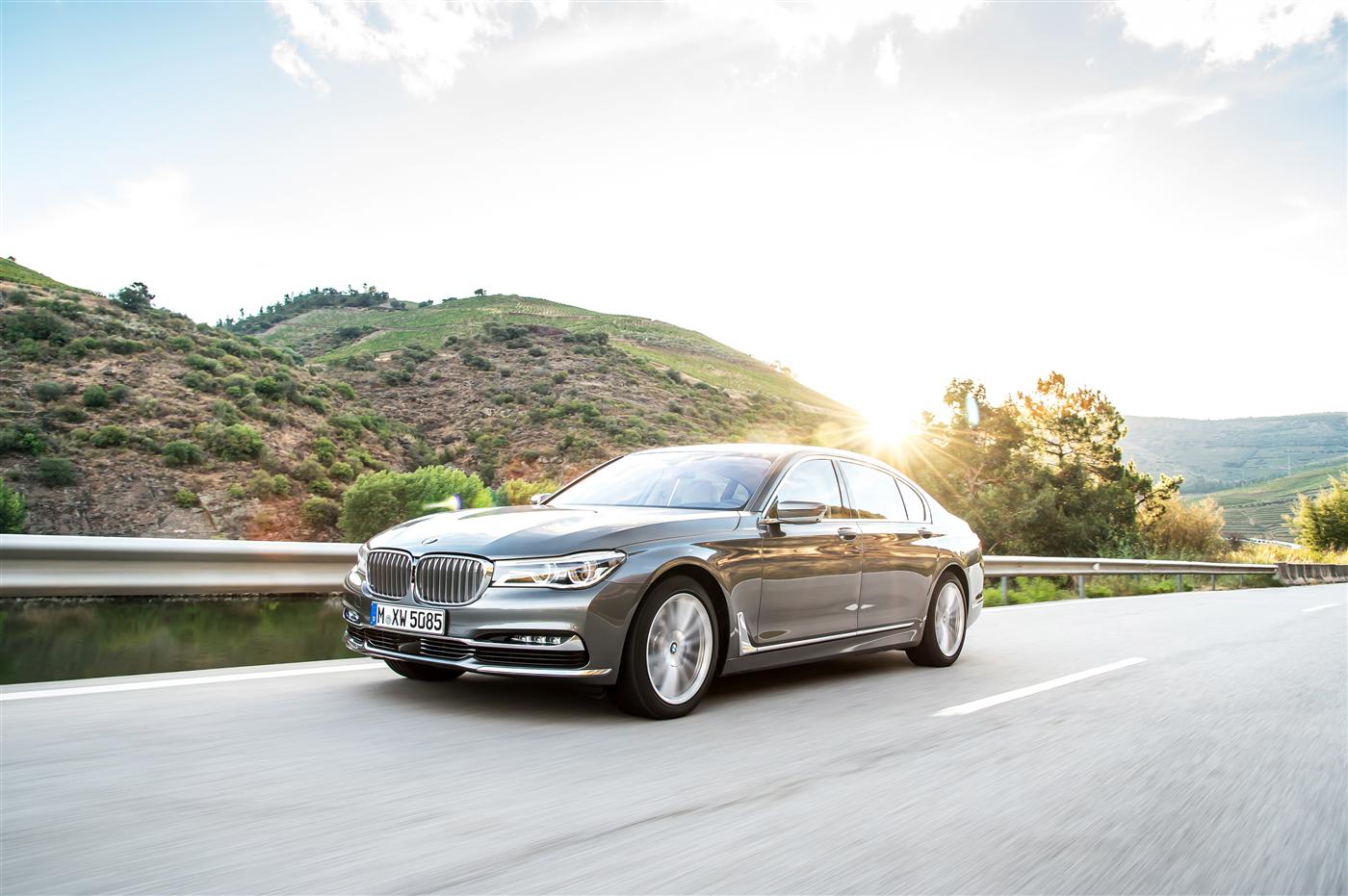 Introducing The 2016 BMW 7 Series 1