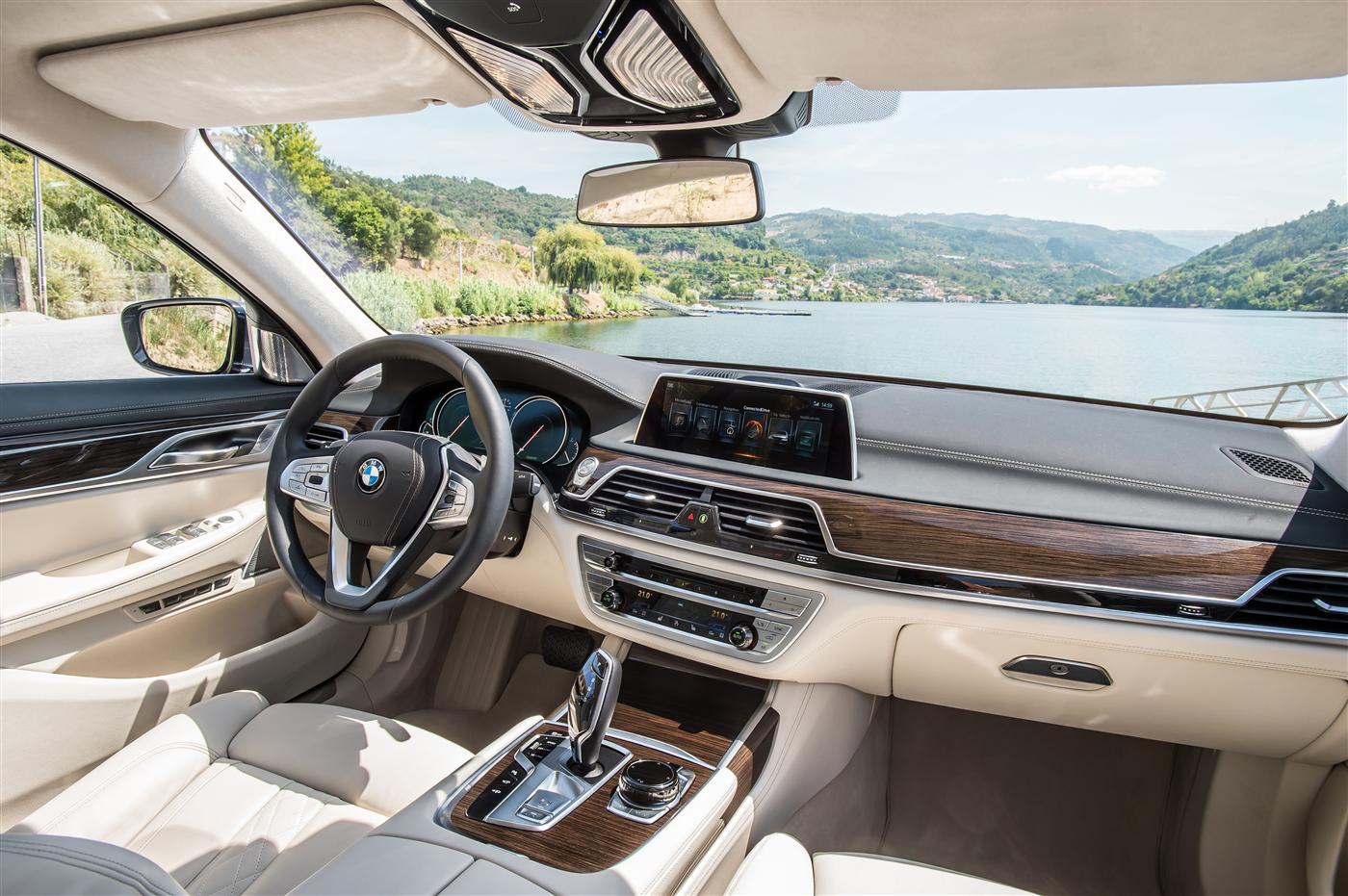 Introducing The 2016 BMW 7 Series 13