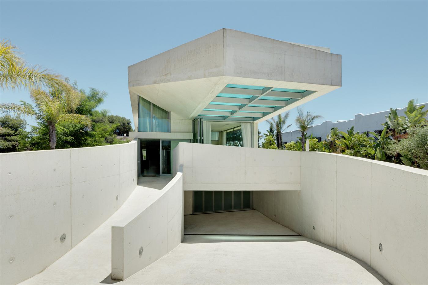 The “Jellyfish House” in Marbella 1