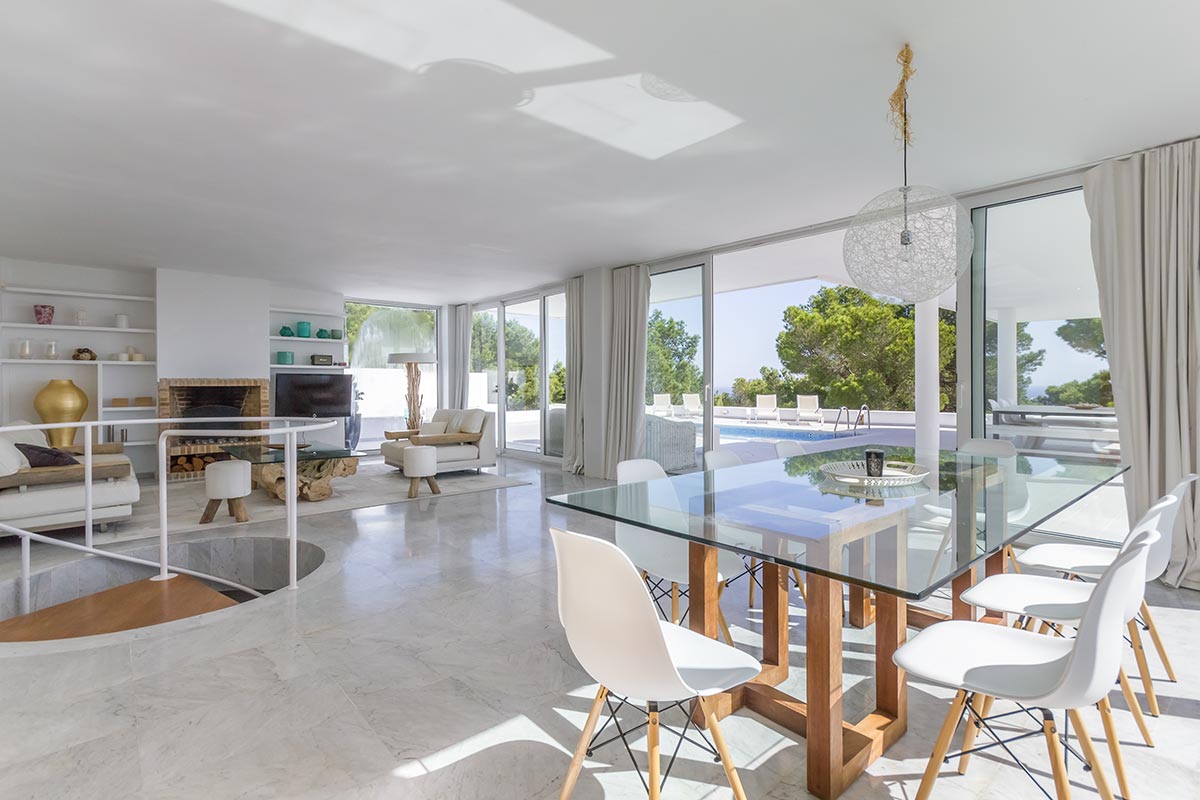 Modern Villa with Panoramic Sea Views in Ibiza 10