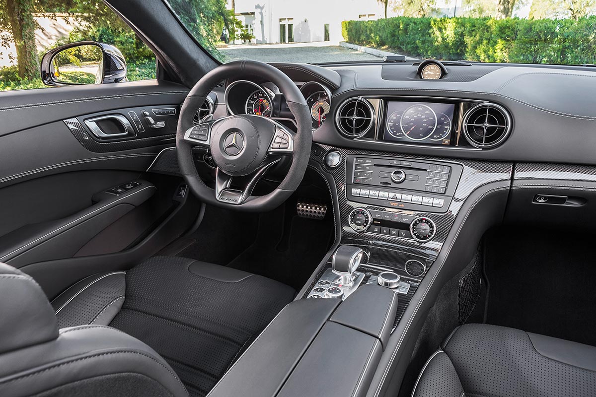 The Legendary Mercedes-Benz SL – Now Even More Dynamic 7