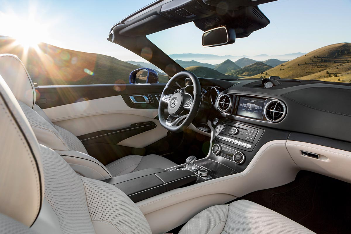 The Legendary Mercedes-Benz SL – Now Even More Dynamic 11