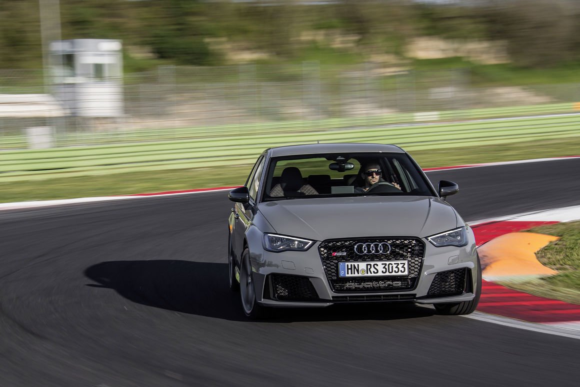 Hatchback Hottie: Driving the Audi RS3 1