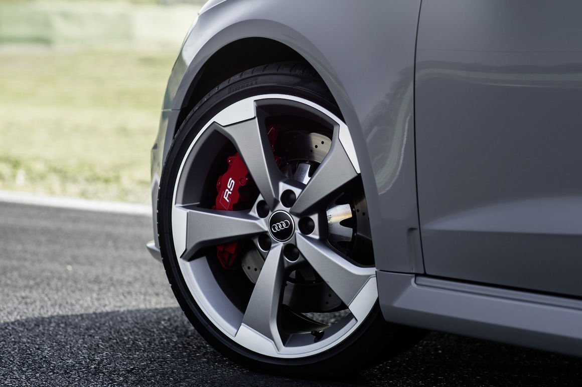 Hatchback Hottie: Driving the Audi RS3 5