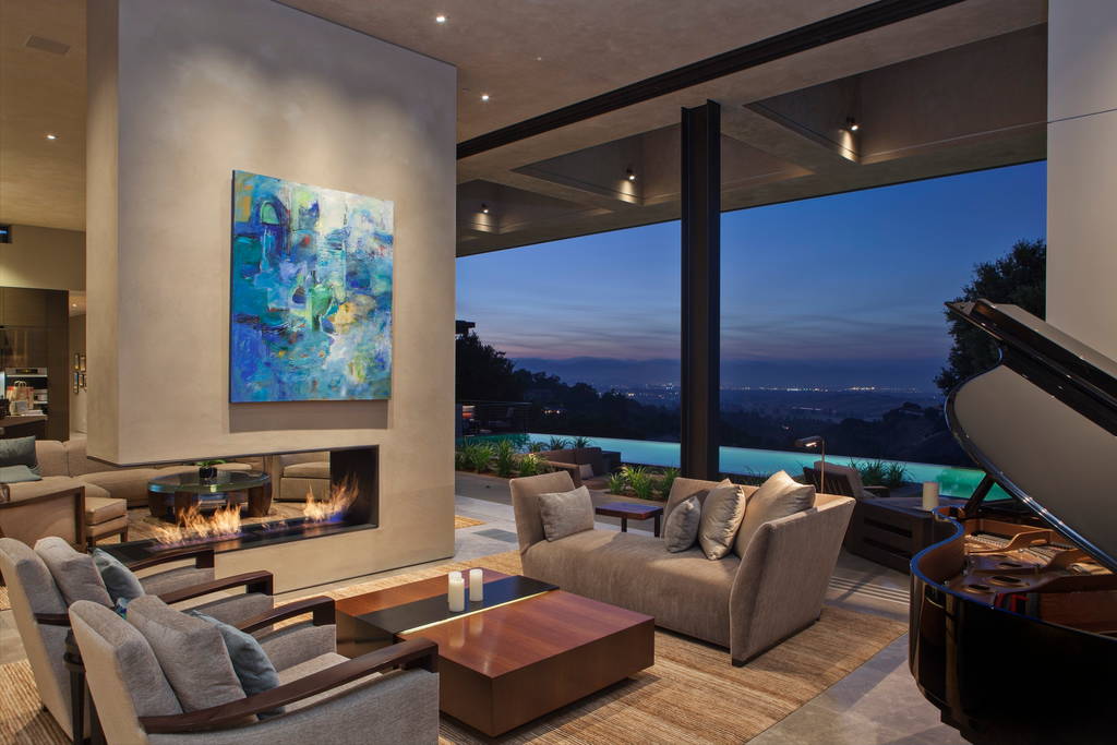 Stay at Beyonce’s Super Bowl airbnb for $10,000 per Night 9