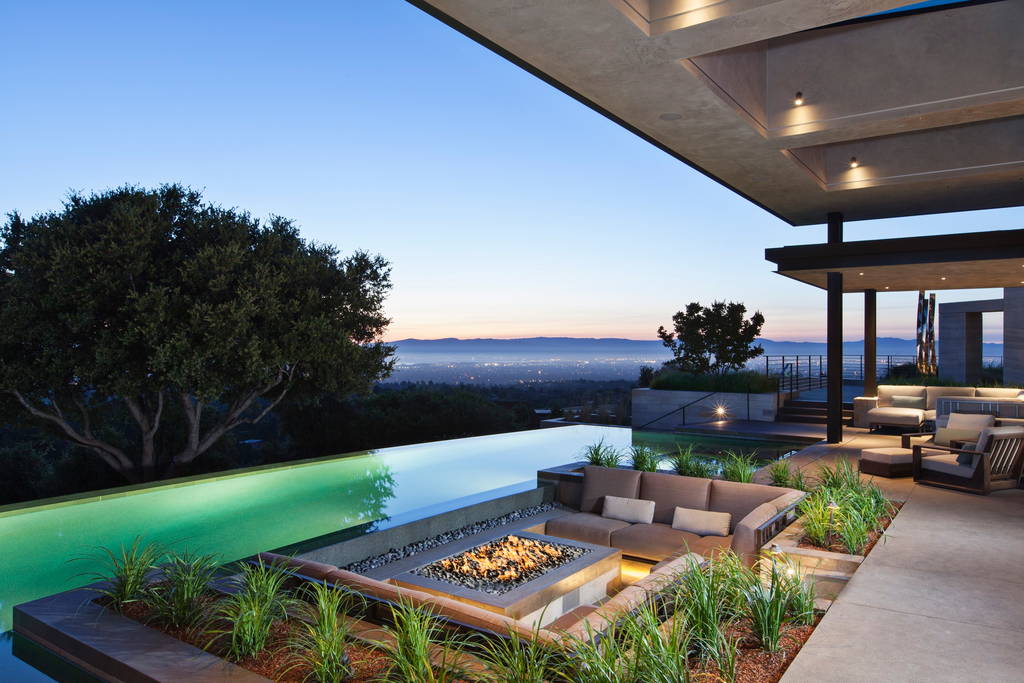 Stay at Beyonce’s Super Bowl airbnb for $10,000 per Night 11