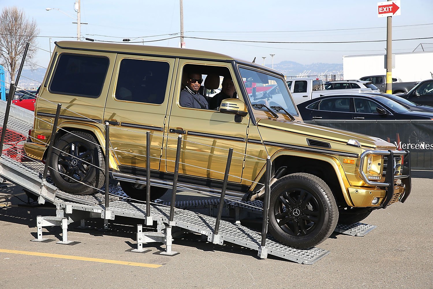 Die Mercedes-Benz G550 Special Edition für den 50. Super Bowl 1
