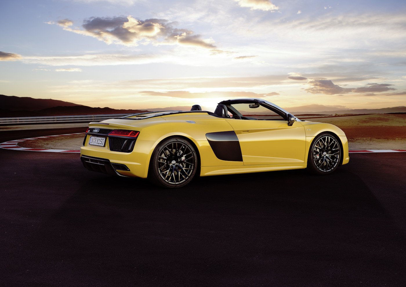 The New Audi R8 Spyder Goes Topless in New York 6