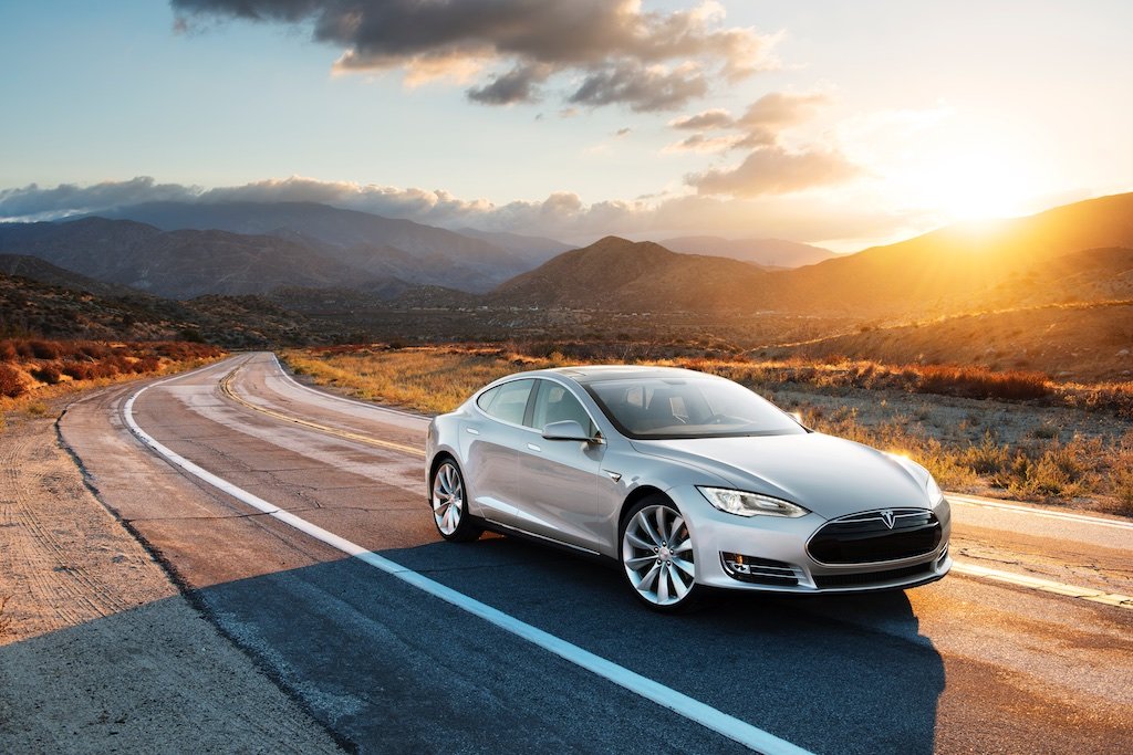 Pass The Control: The Tesla Model S 4
