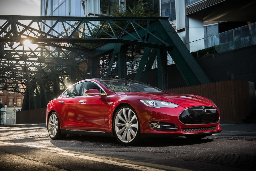 Pass The Control: The Tesla Model S 1