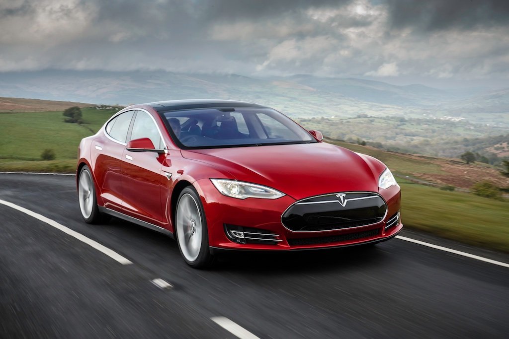 Pass The Control: The Tesla Model S 5