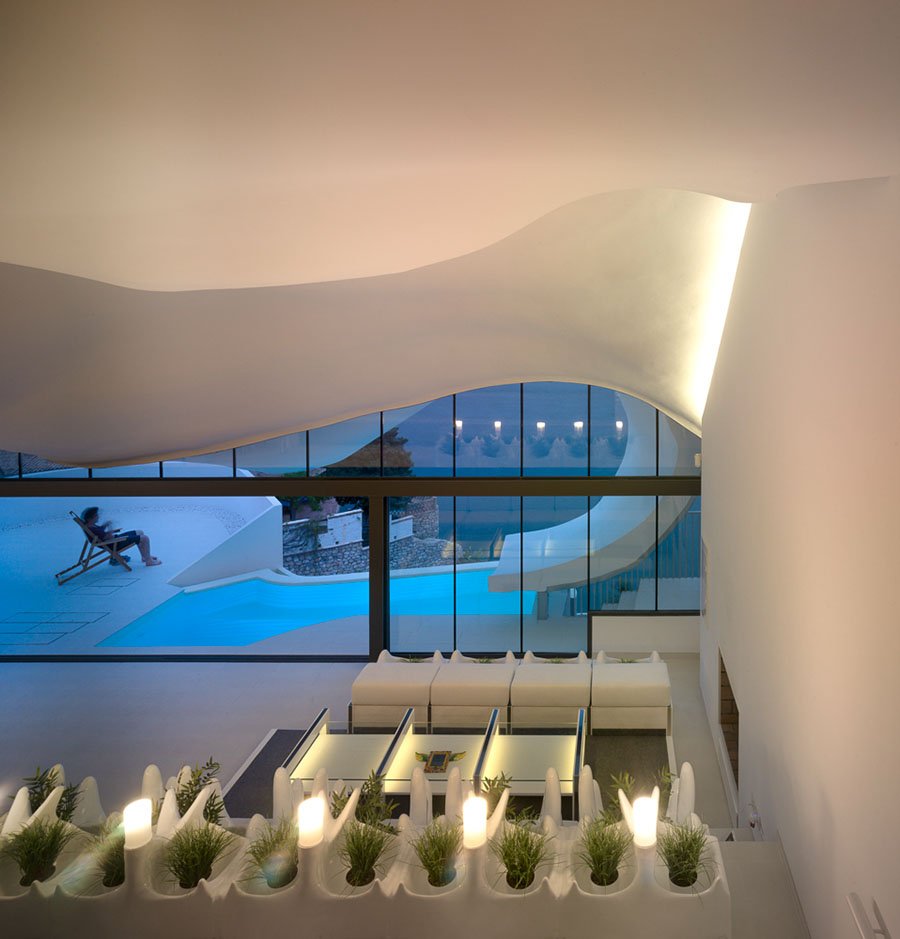 The House on the Cliff by GilBartolome Architecture 6