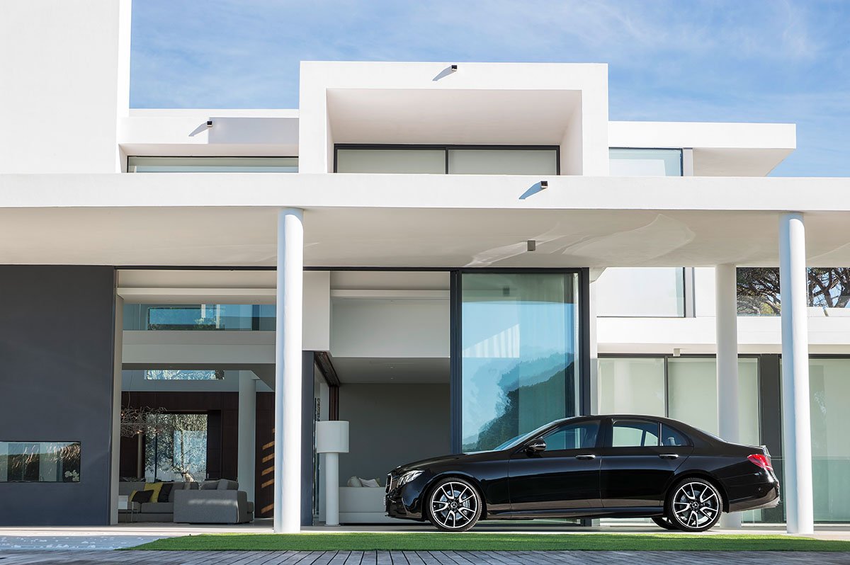 The new high-performance Mercedes-AMG E 43 4MATIC 2