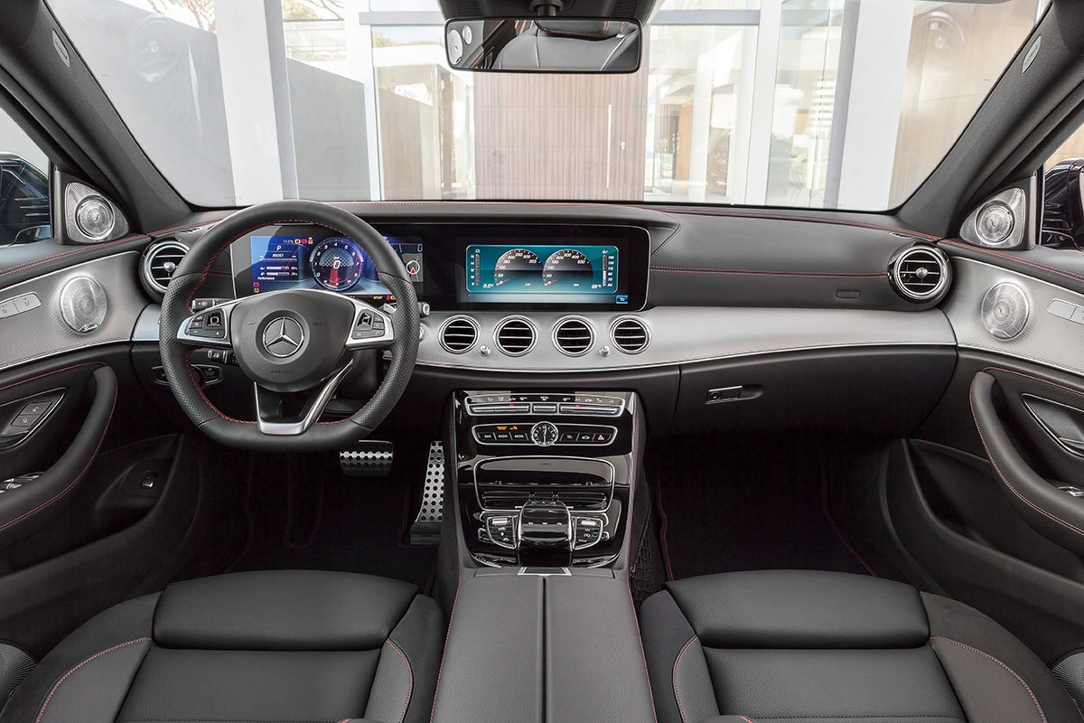 The new high-performance Mercedes-AMG E 43 4MATIC 10