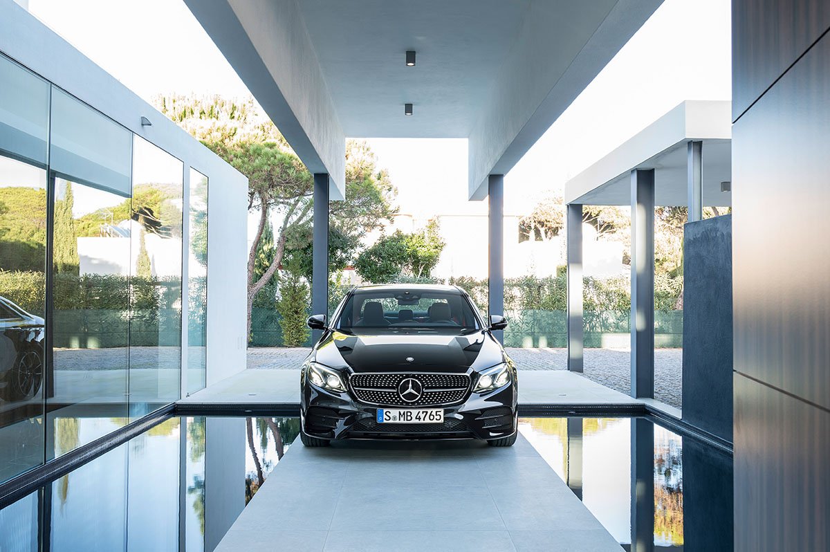 The new high-performance Mercedes-AMG E 43 4MATIC 1