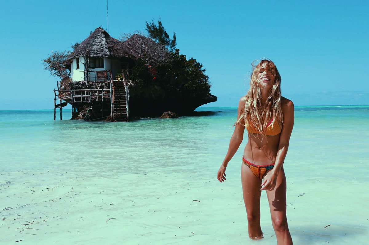 Around The World With Madeline Relph & Jourdan Bowen 10