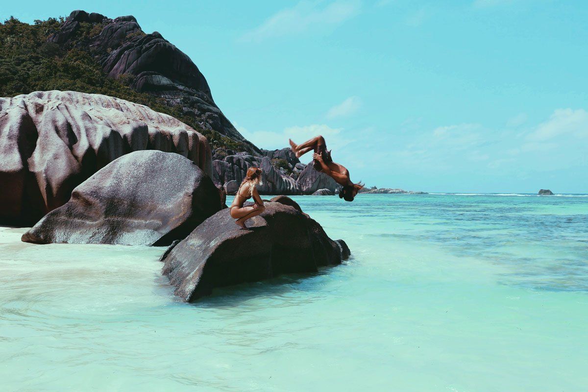 Around The World With Madeline Relph & Jourdan Bowen 1
