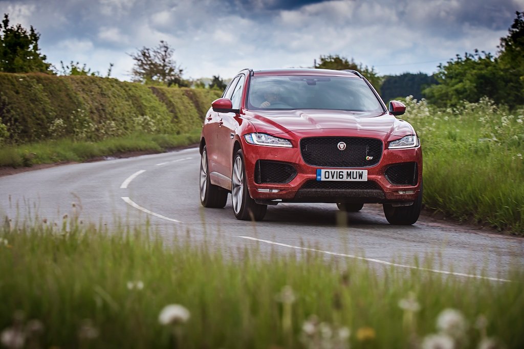 Big Cat – The Jaguar F-Pace First Drive 7