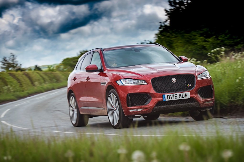 Big Cat – The Jaguar F-Pace First Drive 8