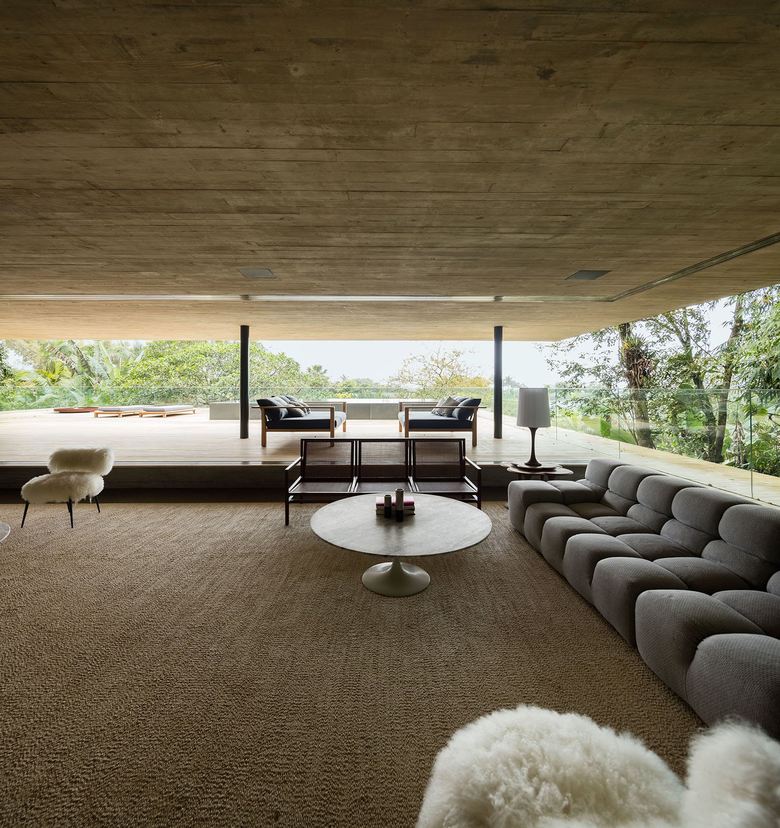 Take a Look Inside the Unique Jungle House by Studio MK 27 14